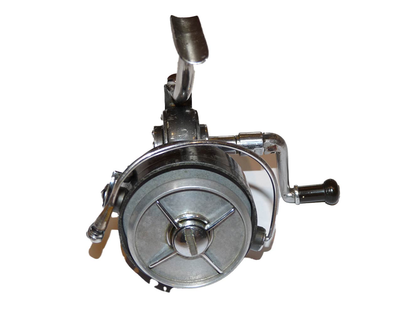 Hardy Exalta fixed spool fishing reel needs slight attention - Image 4
