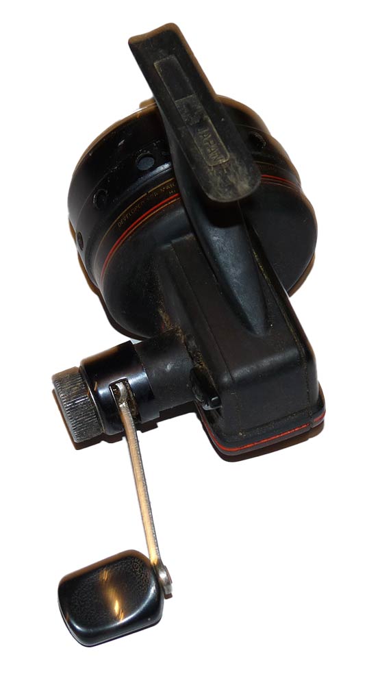 Daiwa Harrier 120M closed face trotting reel with box - Image 2