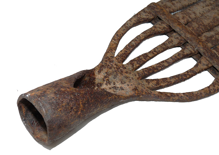 Victorian English wrought iron eel Gleave, totally original, large size fishing display c1900 - Image 4