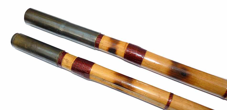 Bamboo traditional 8' 2pce landing net handle with brass fittings - Image 3