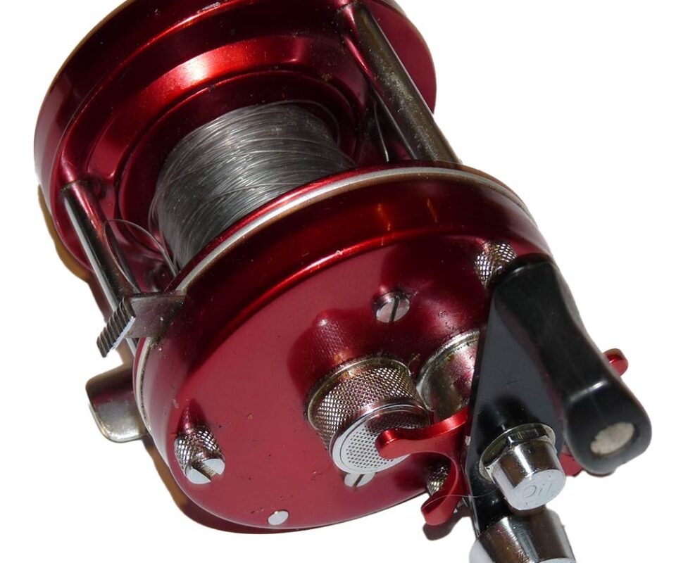 Abu Ambassadeur 5000 level wind reel with case and tools