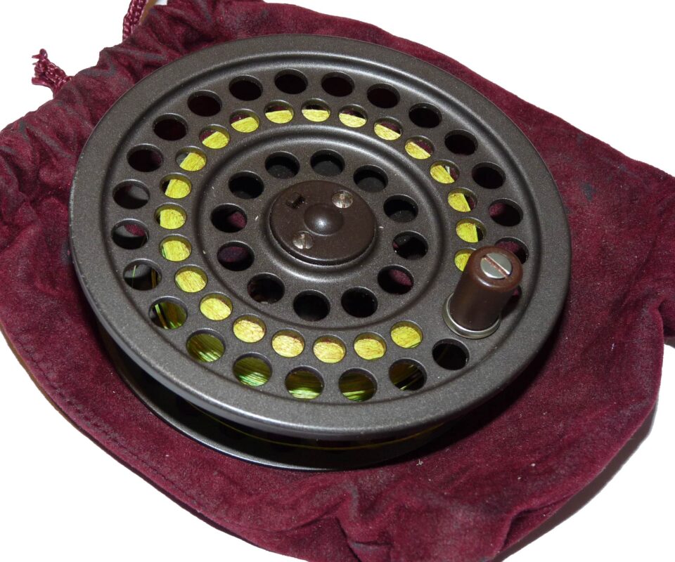 Alternative view of Pair of Hardy LA Viscount Spools 3 5/8" with bags