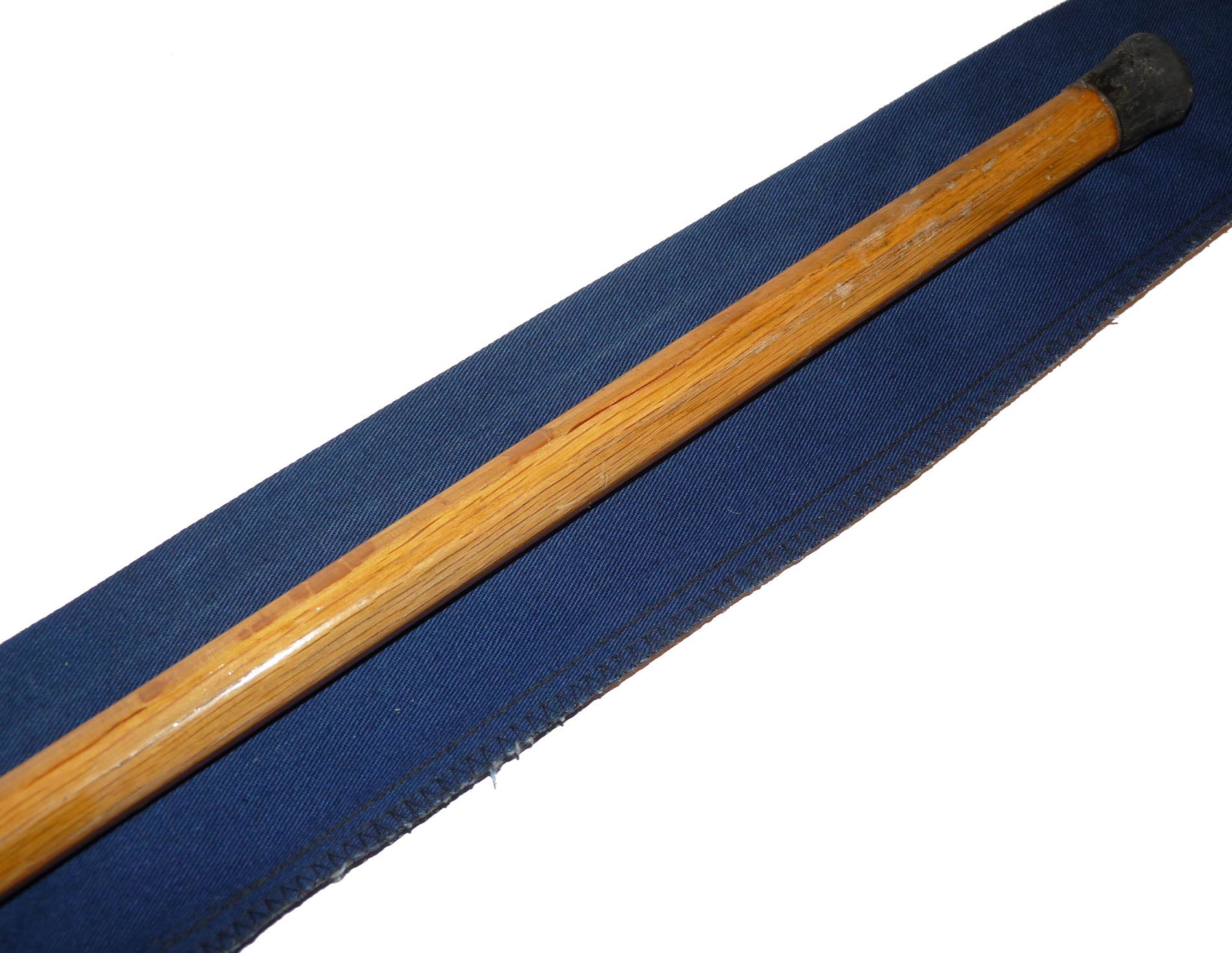 Wood wading staff with shaped grip handle 144cm - Image 4