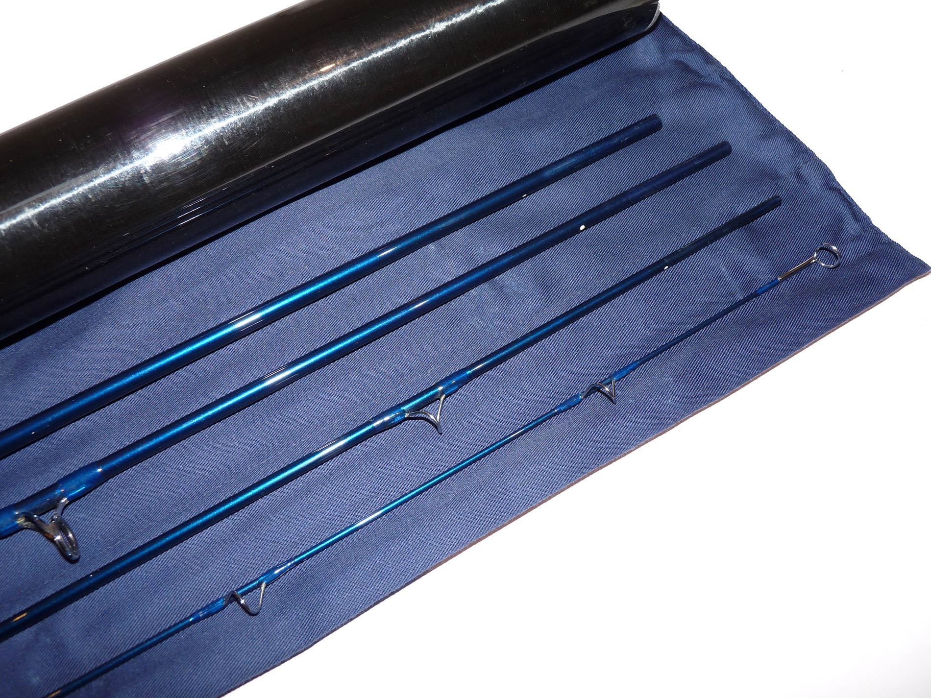 Hardy Zane 4 piece 9' saltwater fly rod line #8 with tube - Image 4