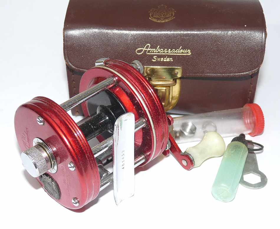 Abu Ambassadeur 5000 Sweden reel,4 screw, mint with case and