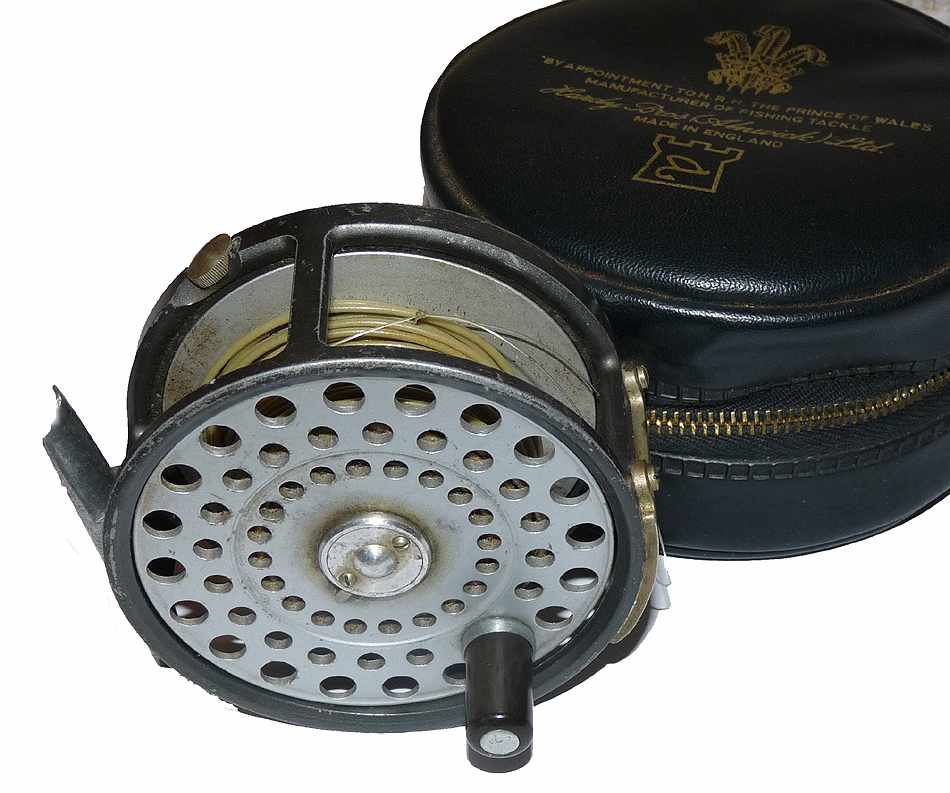 Hardy Zenith wide drum vintage trout fly reel + Hardy case