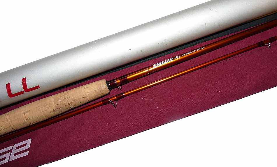 Sage FLi 9' 2 piece graphite fly rod #6, bag and tube - Image 2