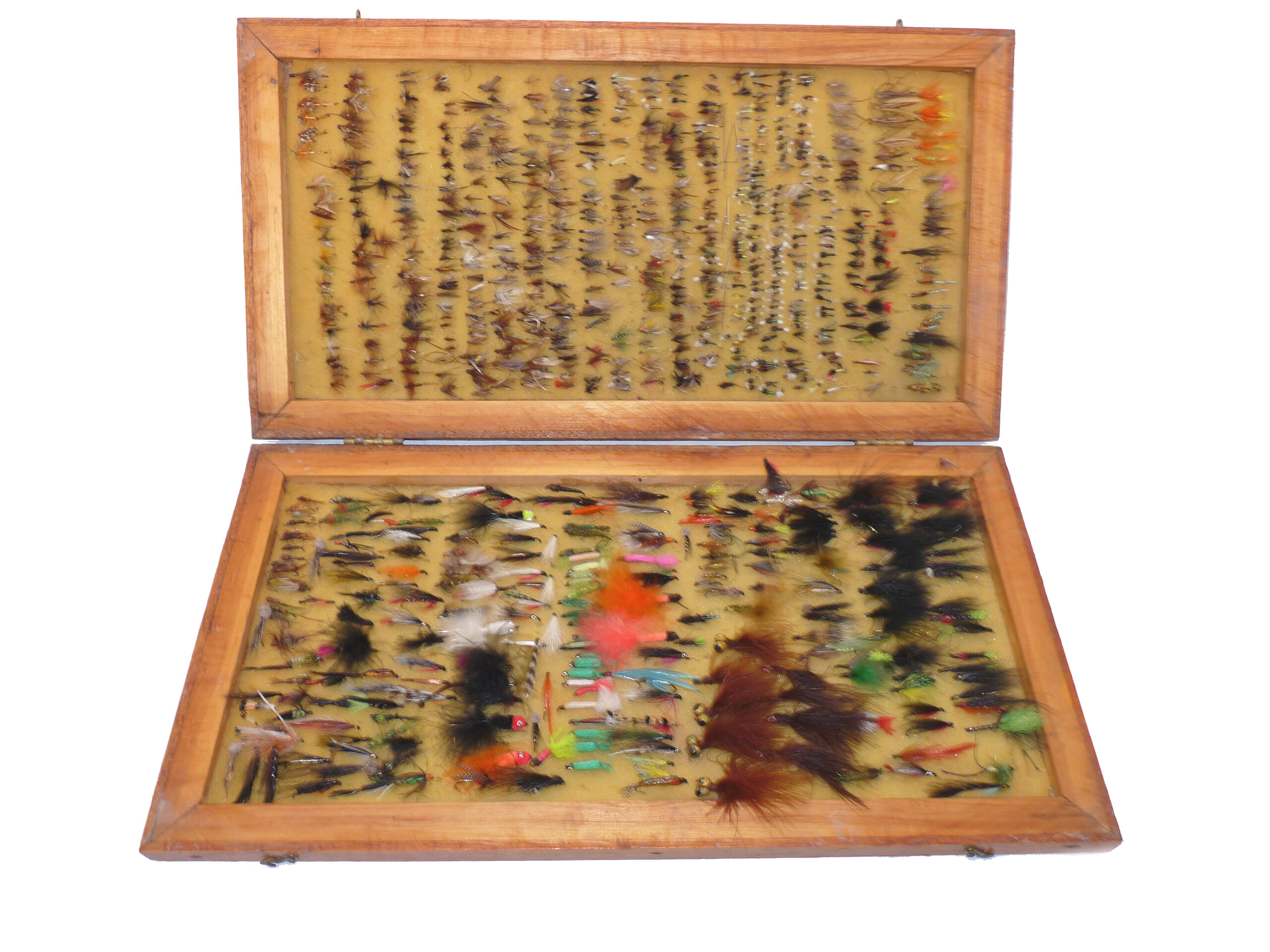 600 trout salmon flies in 2 wood reservoir boxes - Image 6