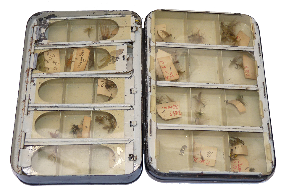 Hardy Halford dry fly box 2 antique Malloch tins , 110 salmon flies inc gut eye - Image 5