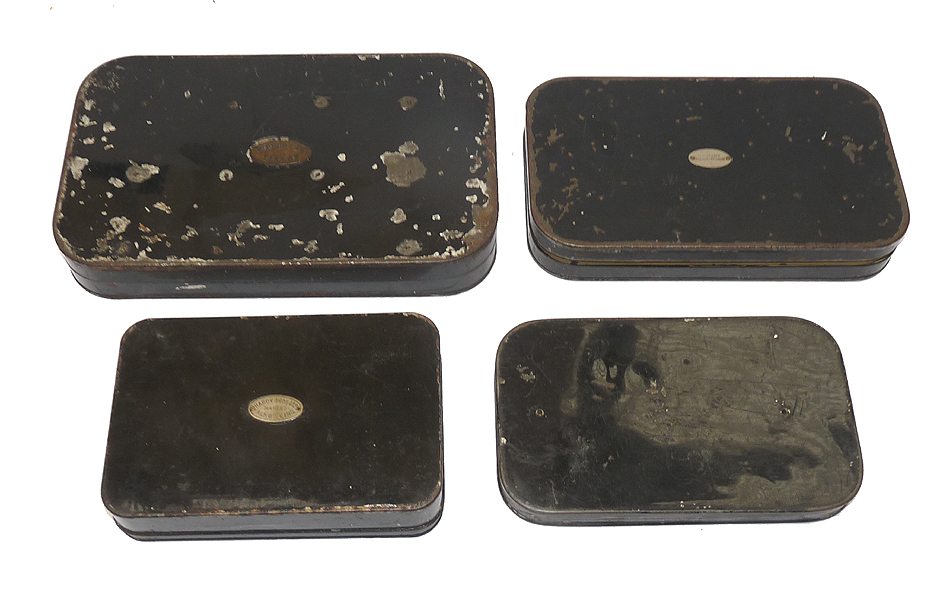 Hardy Halford dry fly box 2 antique Malloch tins , 110 salmon flies inc gut eye - Image 3