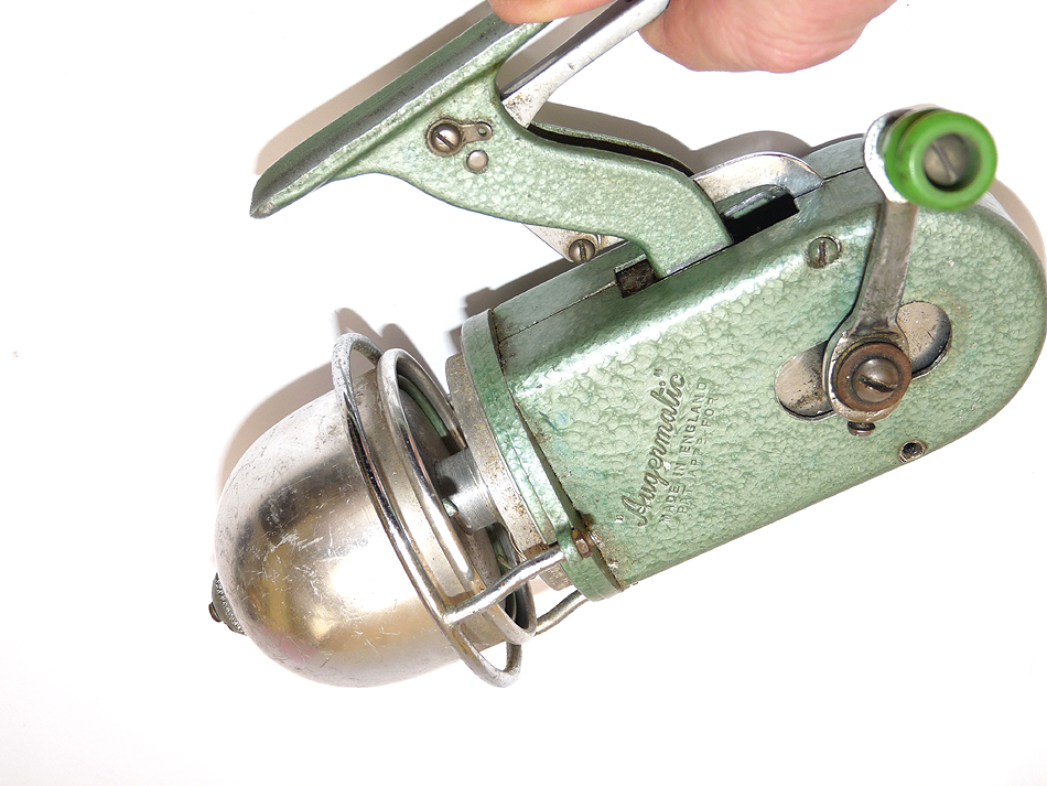 Augermatic Patent vintage English spinning reel, rare 4 collector - Image 4