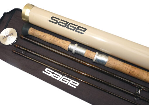 Sage Graphite 4 15'1"- 4 piece salmon fly rod #10 with bag and tube