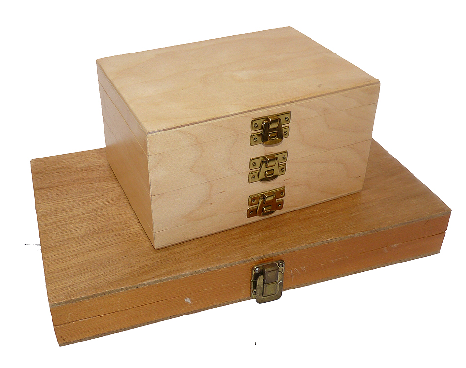 hundreds of trout and grayling flies in two wood boxes, single triple layer - Image 5