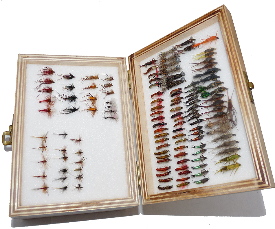 hundreds of trout and grayling flies in two wood boxes, single triple layer - Image 4