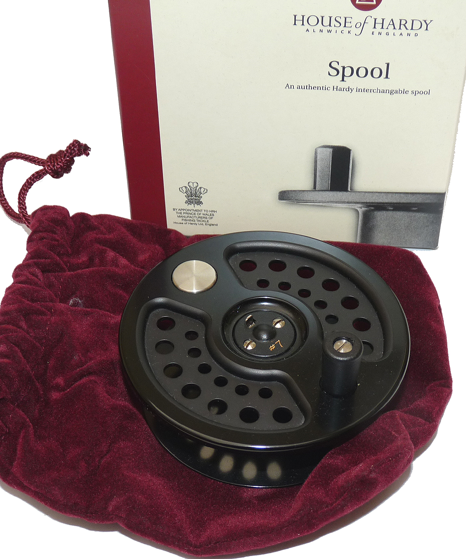 Hardy Sovereign 2000 #7 spare spool, new with drawstring bag + box