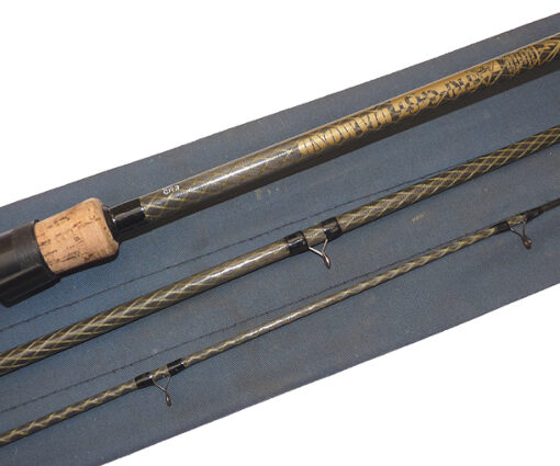 Tri-Cast Diamond Kevlar 13' 3 pce match rod fine cond with bag