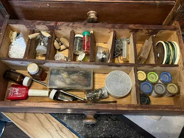 Gary Brooker Fly tying cabinet with vice and materials 100% of proceeds to charity - Image 6