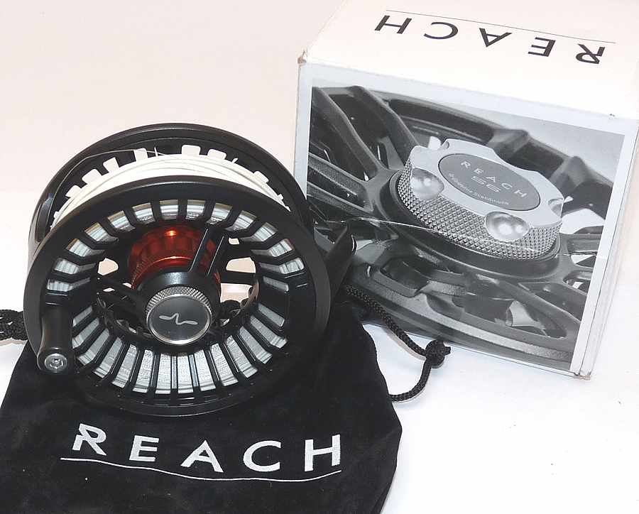 Guideline Reach 7/8 large arbor fly reel with line bag and box - Image 4