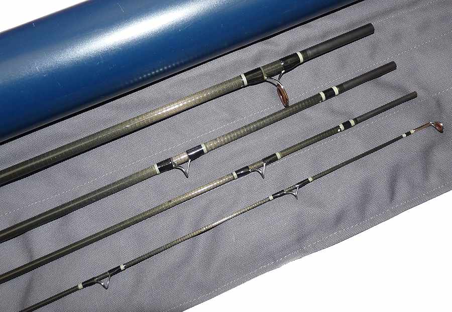 Hardy Ultralite Travel 10' 4pce graphite fly rod, #7 with bag & tube - Image 3
