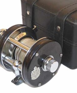 Abu Sweden Ambassadeur 5000C multiplier reel 087100 + leather case