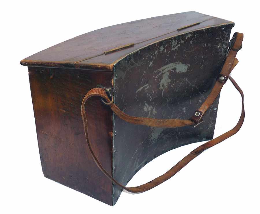 Antique wooden coarse fishing creel alloy curved back - Image 4