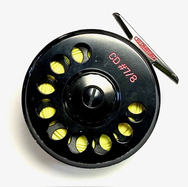 Alternative view of Reddington 3.5" CD #7/8 trout fly reel with spools / cases
