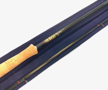 Alternative view of Hardy Graphite Trout fly rod 9' 3" line #7/8 with Hardy bag