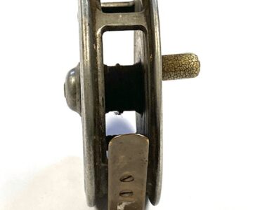 Alternative view of Arthur Allan Glasgow 3.5" vintage trout fly reel with red agate line guard