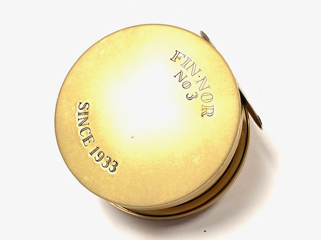 Alternative view of Fin-Nor No 3 salt water right handwind 3 5/8" fly reel