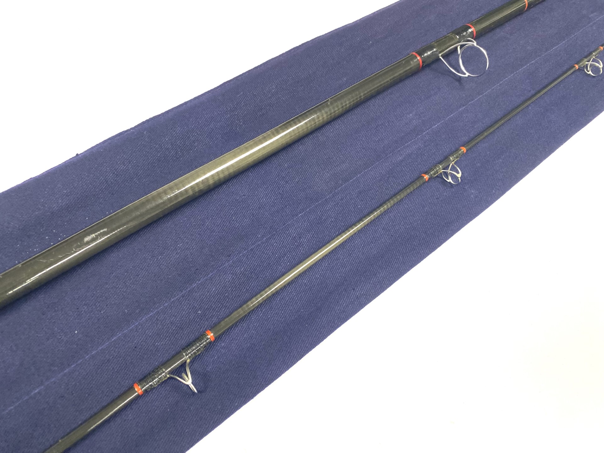Hardy Favourite 11' 2-piece graphite spinning rod + bag