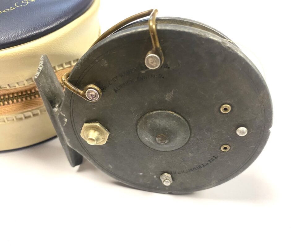 Alternative view of Hardy Triumph 3 1/4" vintage centrepin reel narrow drum c1939 and case