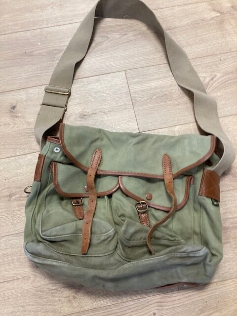 Large Brady fishing / Game Canvas fishing anglers bag