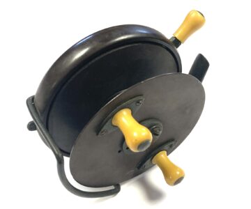 Alternative view of Hardy Patent 'Farne' Ebona Ocean Reel 5 1/8" With Silex Patent Action EX RARE