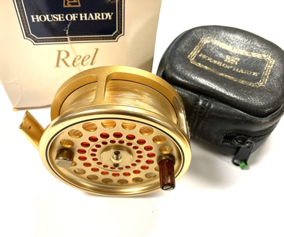 Hardy Gold Sovereign 7/8 reel # 961 with Hardy black woolen pouch