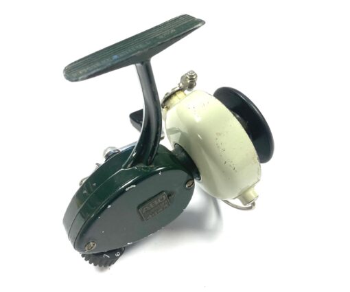 Alternative view of Abu Cardinal 444A Fixed Spool Spinning Reel