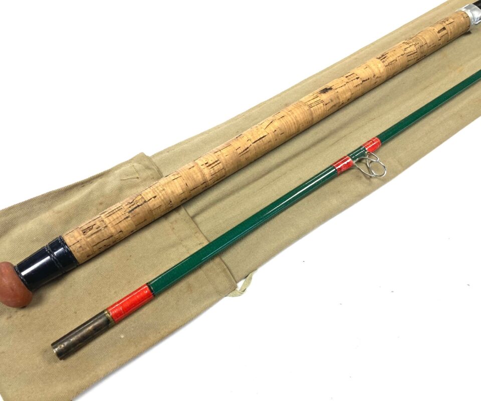 FARSTRIKE (DAVENPORT & FORDHAM) 'Spinning' 2 piece 11ft Glass Rod With Bag