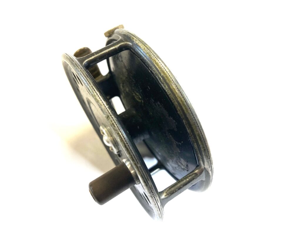 Alternative view of Hardy St John 3 7/8″ trout fly reel in Hardy case