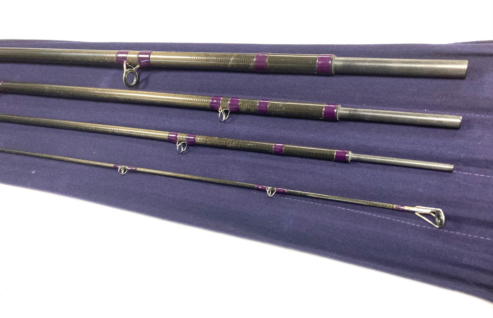 Hardy Favorite Graphite Salmon Fly 18′ line #12 Spey Rod With Bag