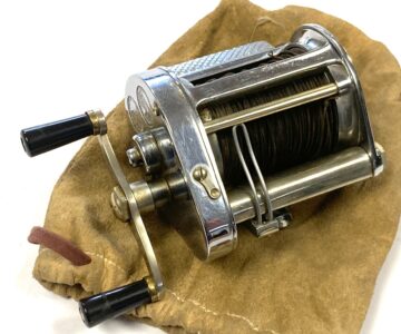 Alternative view of Hardy Elarex vintage bait casting multiplier reel with celluloid splash shield