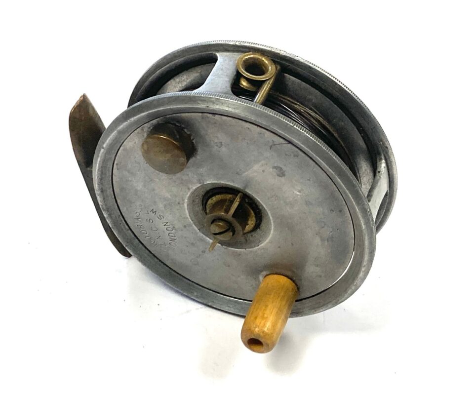 Army & Navy 3.25″ trout fly reel with rolling line guide