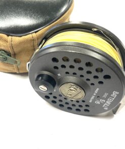 Alternative view of Orvis Battenkill Disc #5/6 trout fly reel with case