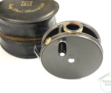 Hardy Perfect 3 7/8″ trout fly reel with line guard and pouch MINT