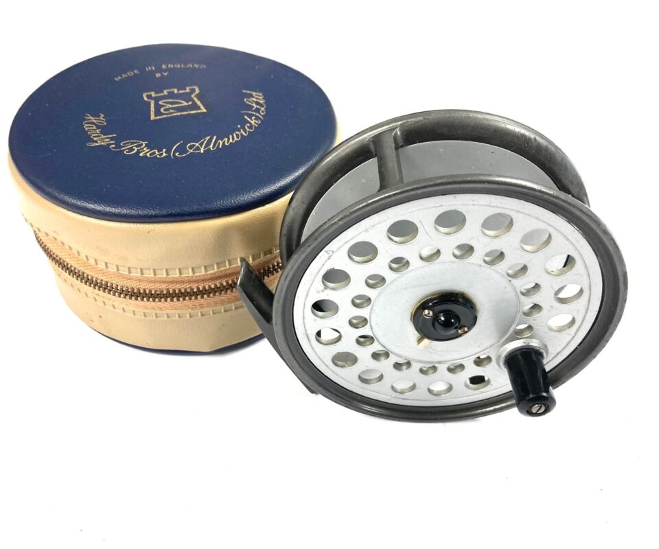 Hardy Viscount 150 vintage trout fly reel with case super condition