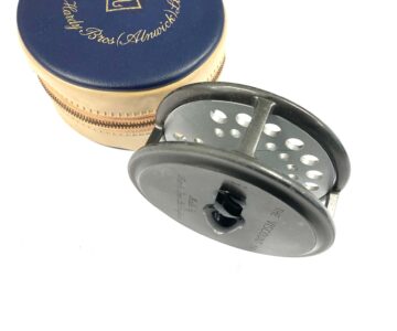 Alternative view of Hardy Viscount 150 vintage trout fly reel with case super condition
