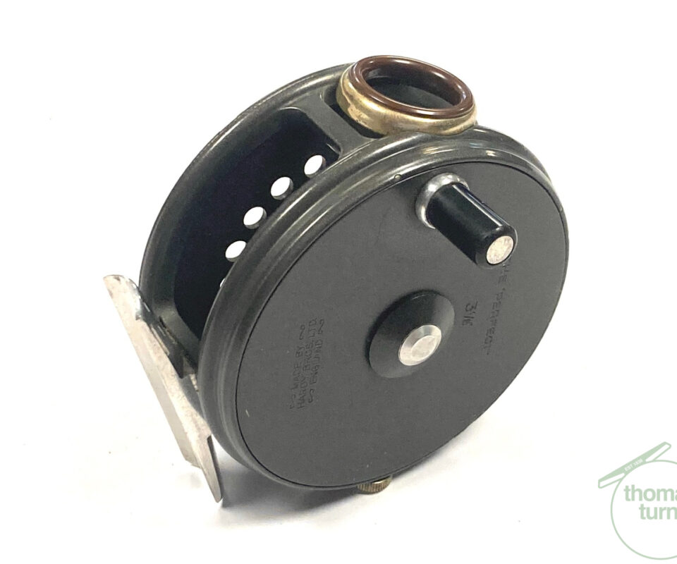Hardy Perfect 3 1/8″ alloy fly reel with red line guide