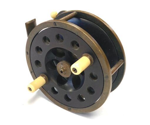 Alternative view of Percy Wadham Isle of Wight 4” Rare Brass Ebonite Cowes reel