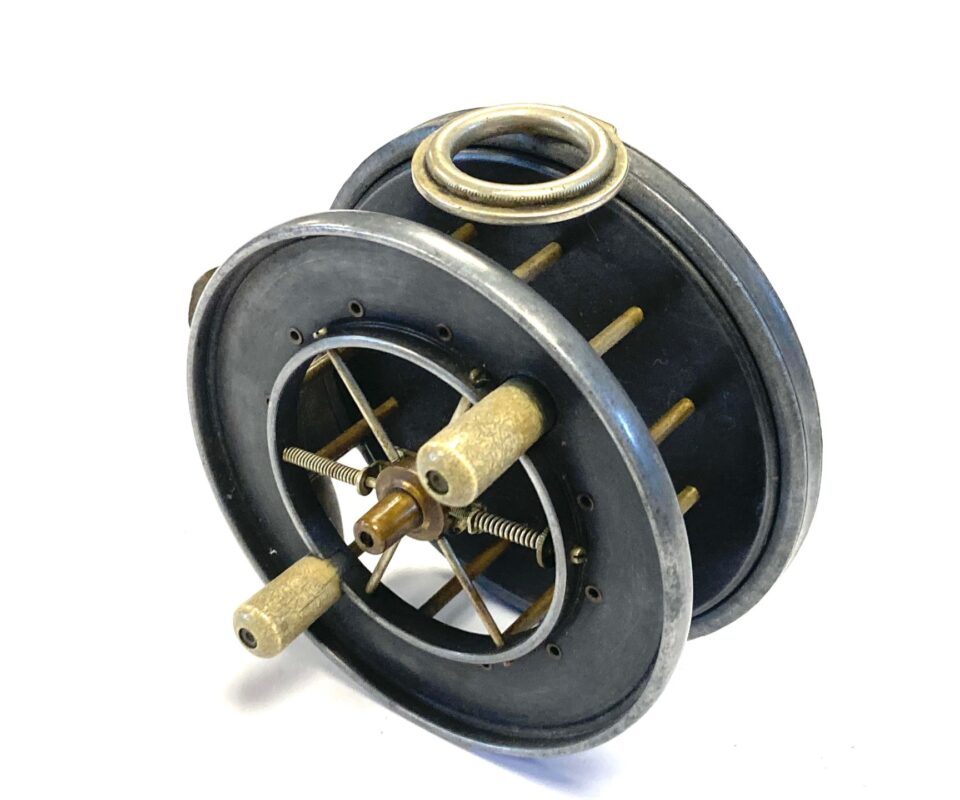 Alternative view of Alex Martin Of Glasgow 3.5" Aerial Popular Trotting Reel RARE