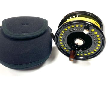 Islander LX 4.5 Bone Fish Reel With Black Pouch