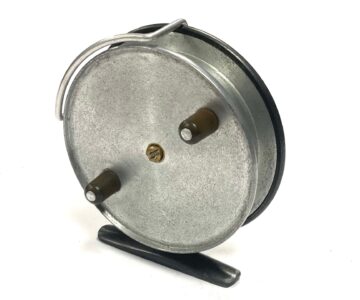 Alternative view of Hardy Triumph 4″ Vintage Centrepin Reel With Line Guard