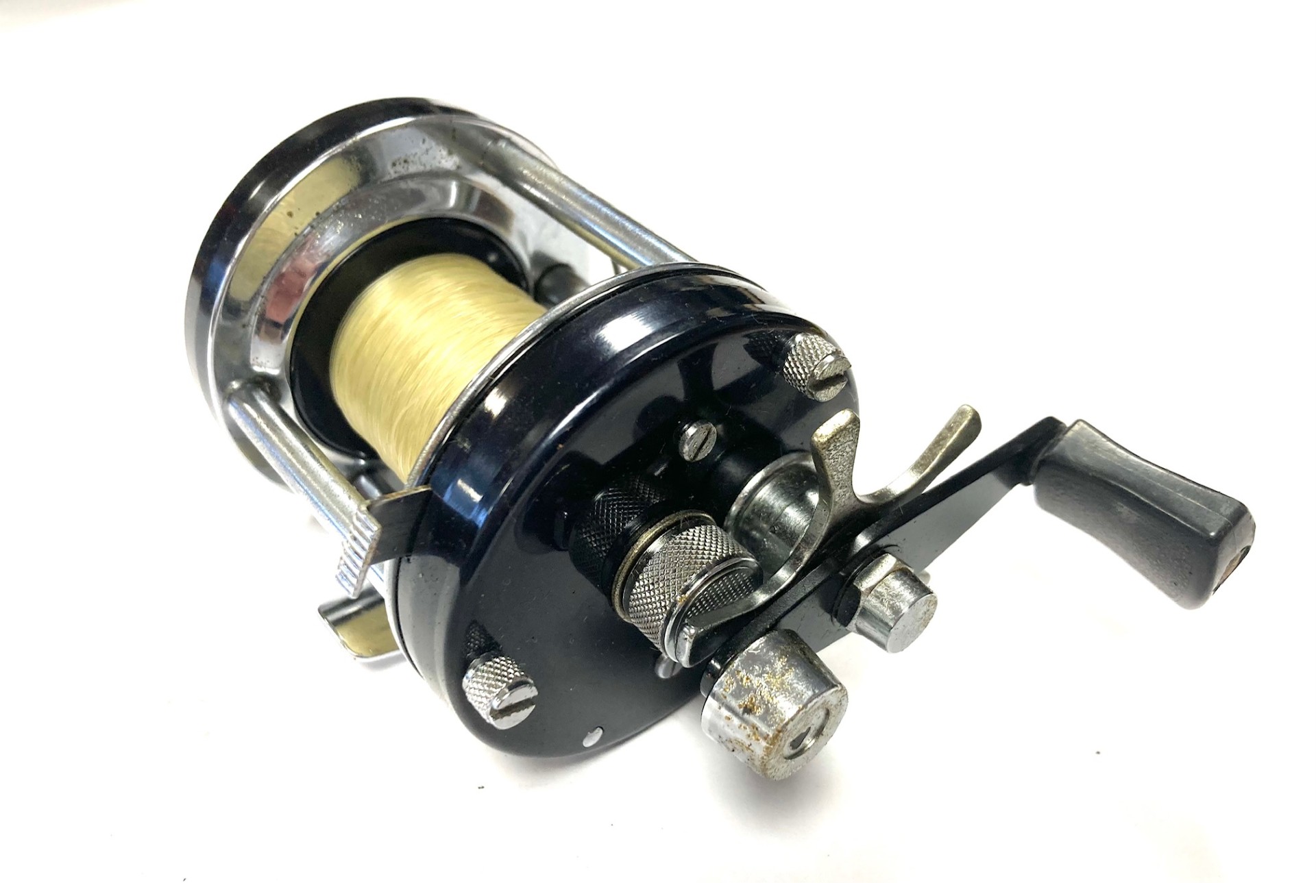 Abu Sweden Ambassadeur 6000 C black vintage reel with handbook and